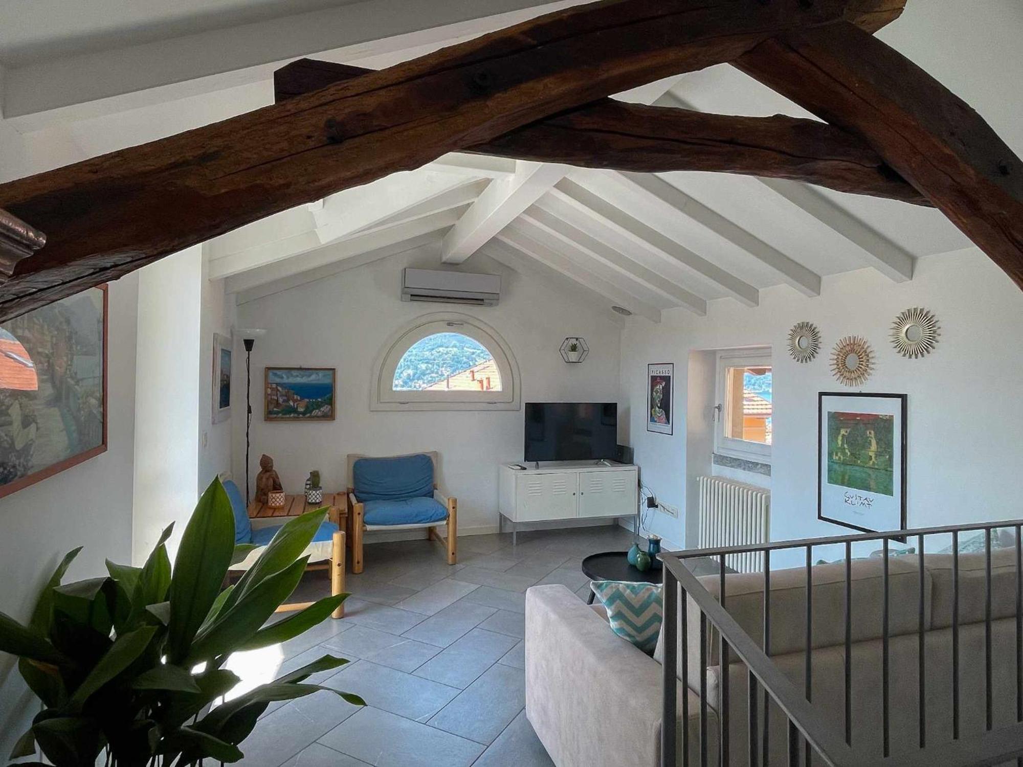 Skyway Apartment With Private Lake View Terrace Bellagio Bagian luar foto